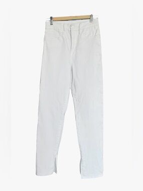 Good American Straight Leg White Jeans 2/26